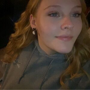 Meet your Posher, Addison